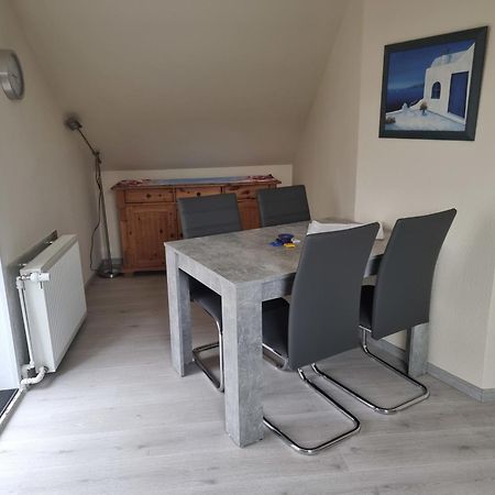 Ferienwohnungen Öker - Whg 2 - familiengerechte Fewo mit 2 SZ, nur wenige Gehminuten zum Hauptstrand Grömitz Exterior foto